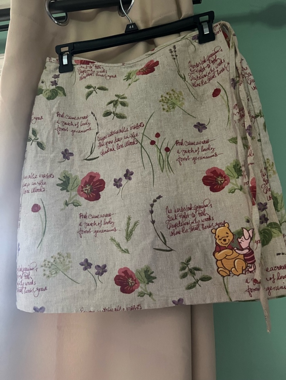Winnie the Pooh Floral Wrap Skirt -vintage 90s-